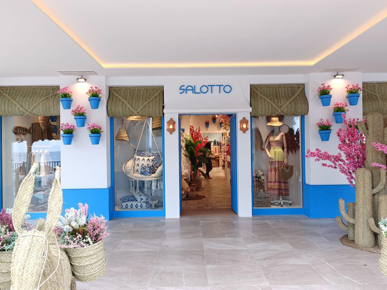 Local Salotto Interior